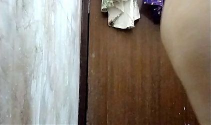 Young indian saali masturbation in bathroom and jija comes
